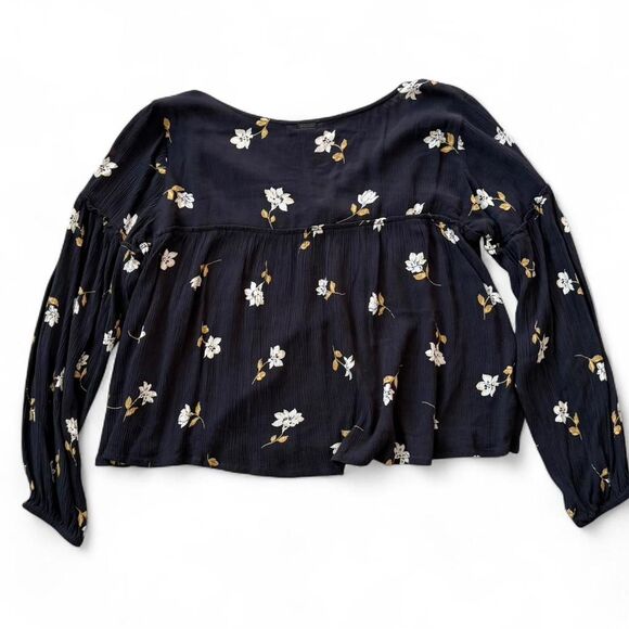Billabong Shir Genius flowy black floral top Size Small - Picture 4 of 5
